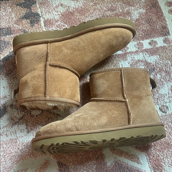 UGG Tan Winter Boots - Picture 3 of 4
